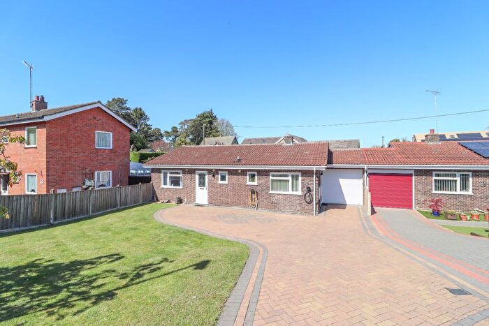 3 Bedroom Bungalow For Sale In Copper Beech Close, Fakenham, NR21