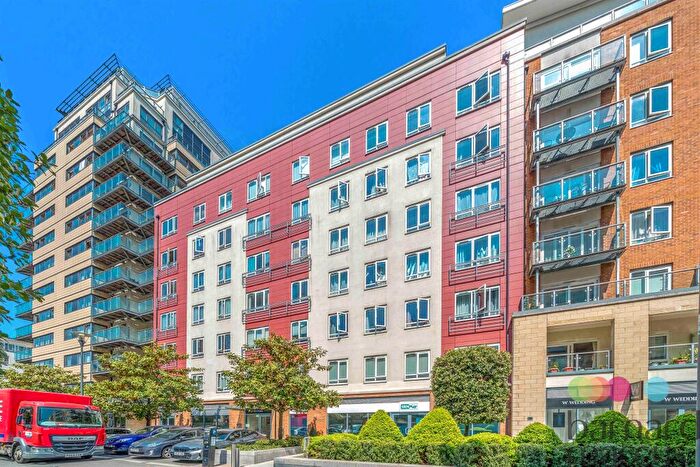 1 Bedroom Flat For Sale In Boulevard Drive, London, NW9