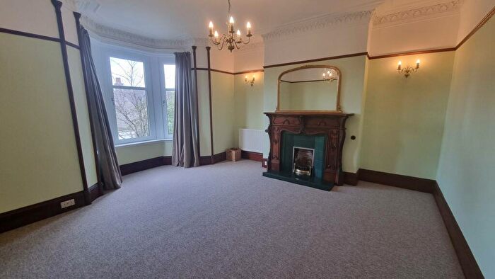 4 Bedroom Flat To Rent In Bonnymuir Place, Midstocket, Aberdeen, AB15