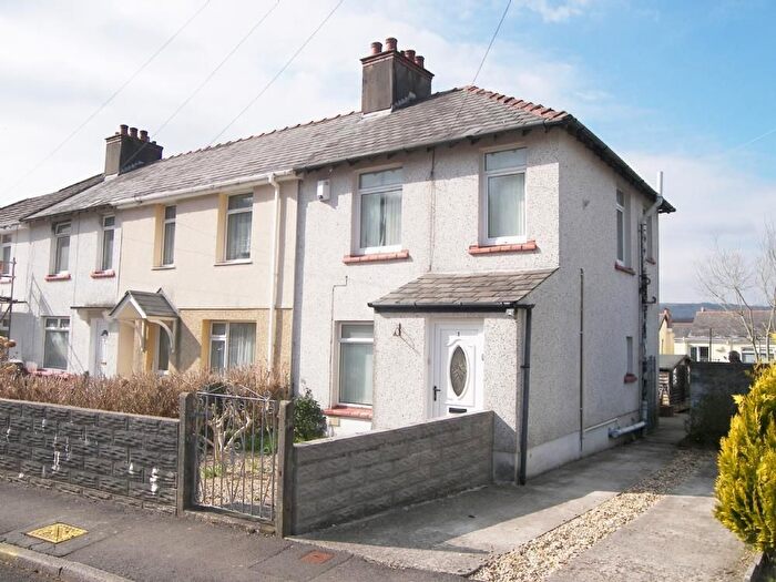 2 Bedroom Semi-Detached House To Rent In Digby Road, Neath, SA11
