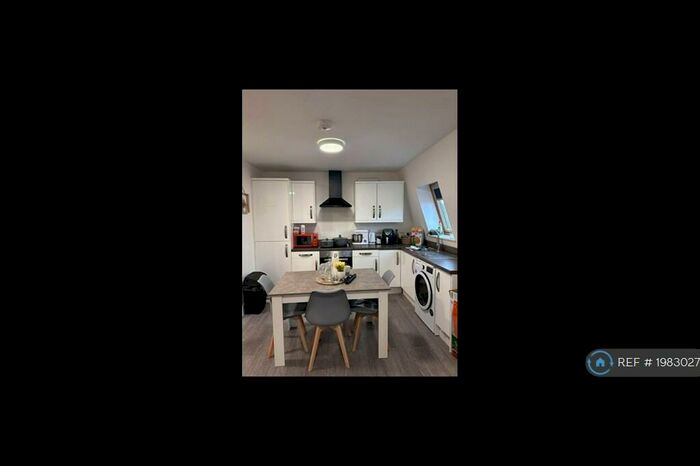 1 Bedroom Flat To Rent In Downton Court, Luton, LU3