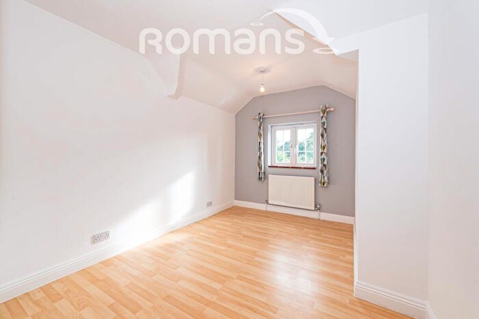 4 Bedroom Semi-Detached House To Rent In Elm Road, Earley, Reading, RG6