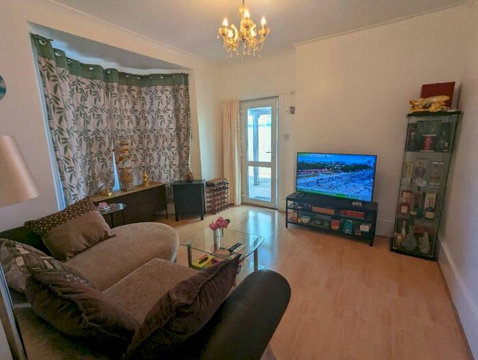 1 Bedroom Flat For Sale In Beulah Road, Thornton Heath, CR7