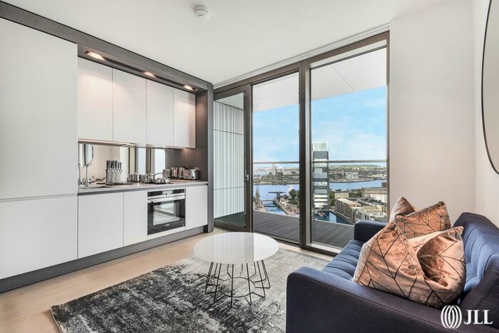 Studio To Rent In Park Drive, Canary Wharf, E14