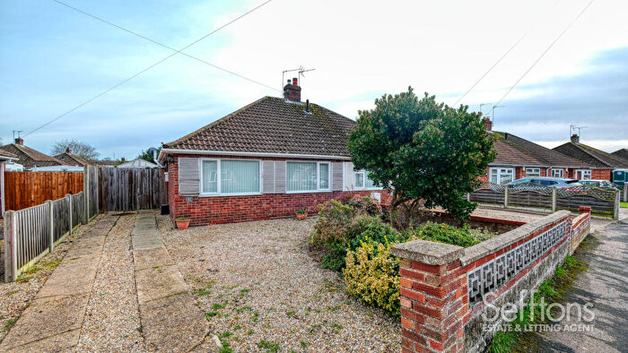 2 Bedroom Semi-Detached Bungalow For Sale In Hansell Road, Norwich, Norfolk, NR7