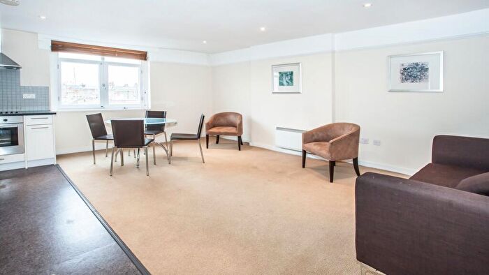 2 Bedroom Apartment To Rent In Gloucester Place, Marylebone, London, NW1