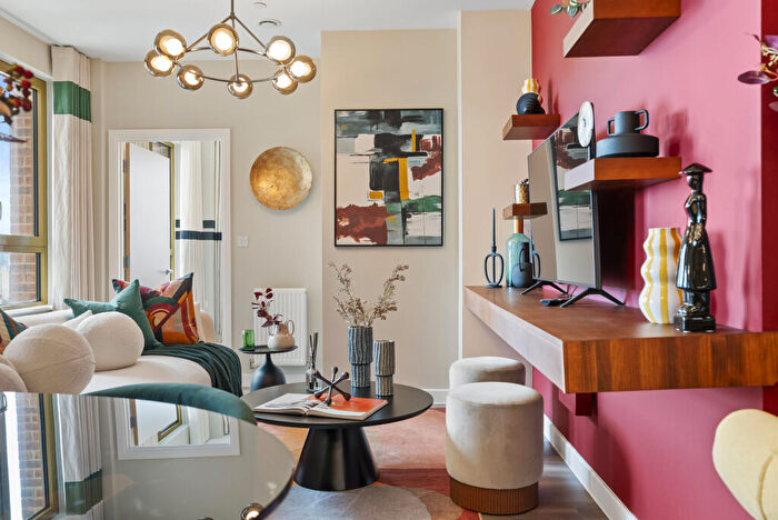 1 Bedroom Apartment For Sale In - Ilderton Road, London, SE15