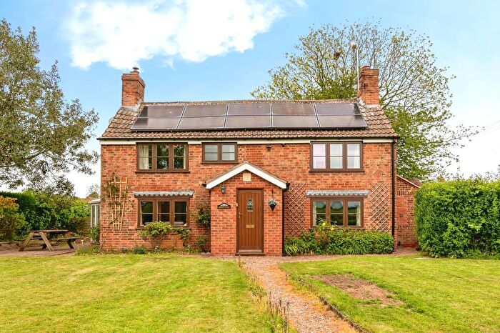 4 Bedroom Cottage For Sale In Julian Lane, Shelford, Nottingham, Nottinghamshire, NG12