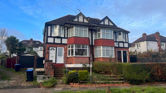 1 Bedroom Flat To Rent In Wells Drive, Kingsbury, NW9