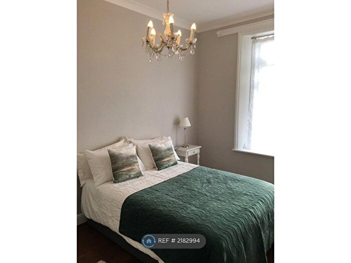 4 Bedroom Semi-Detached House To Rent In Balmoral Drive, Middlesex, UB4