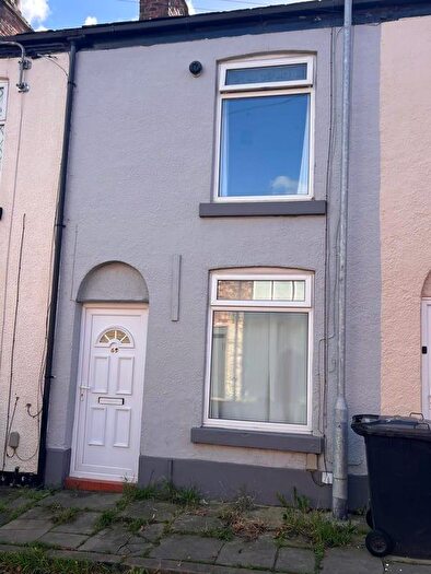 2 Bedroom Terraced House To Rent In Chapel Street, Macclesfield, SK11