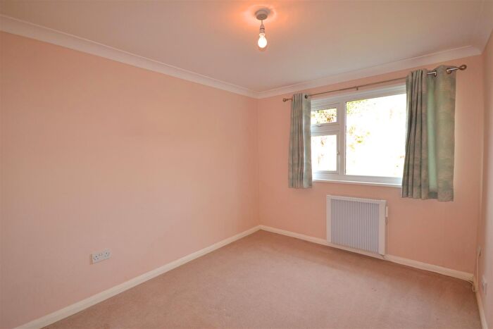 2 Bedroom Detached Bungalow For Sale In Stanstead Road, Maiden Newton, Dorchester, DT2