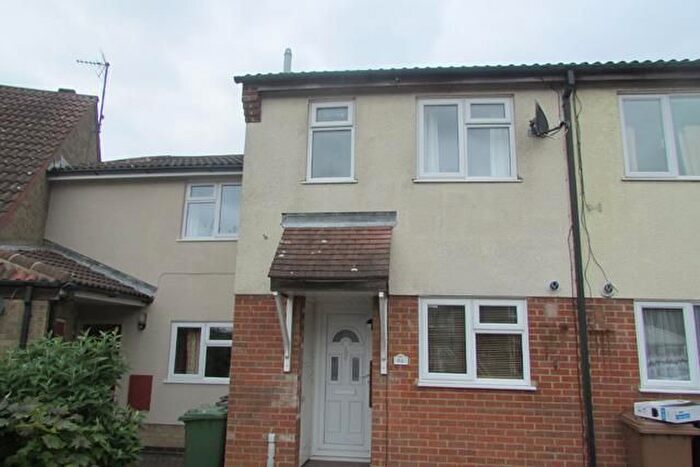 2 Bedroom Terraced House To Rent In Martinsbridge, Peterborough, PE1