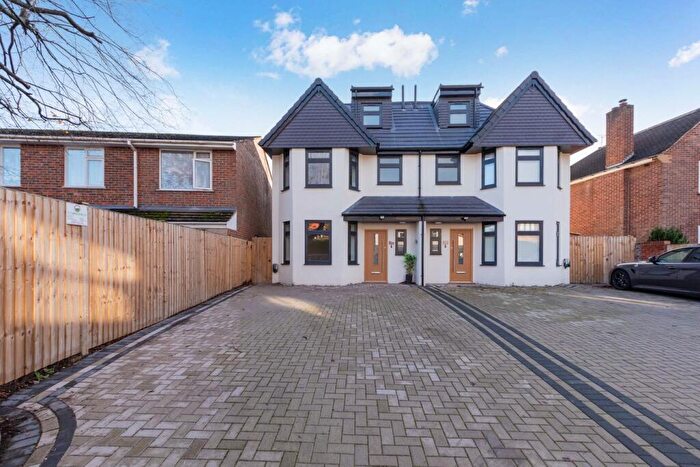 4 Bedroom Semi Detached House For Sale In Altwood Road, Maidenhead, SL6