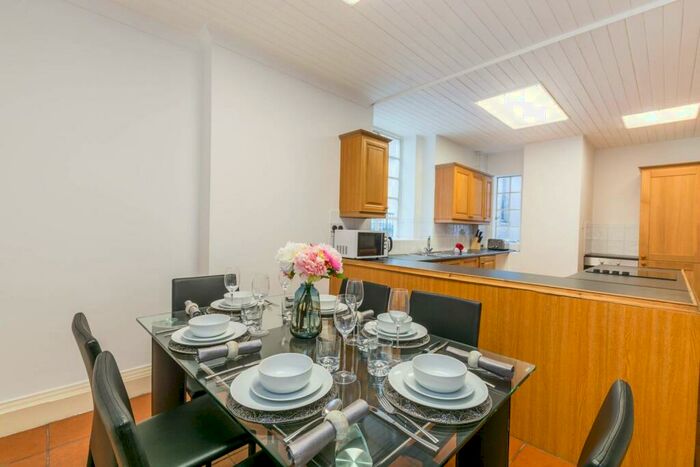 5 Bedroom Flat To Rent In Park Road, St John's Wood, London, NW8