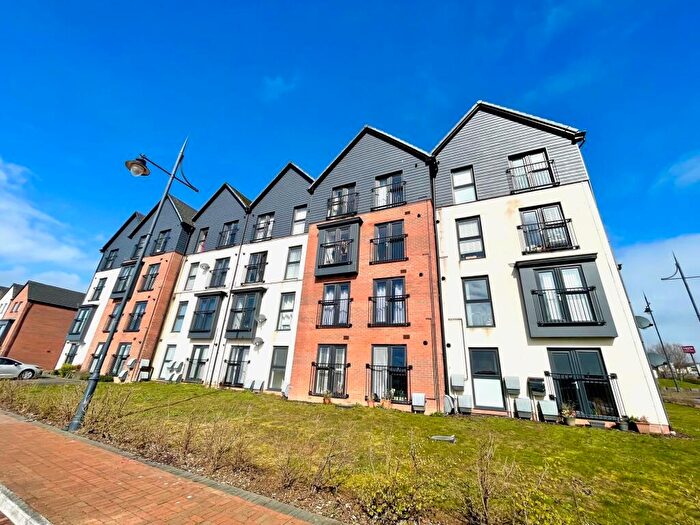 2 Bedroom Flat To Rent In Cei Tir Y Castell, Barry, CF63