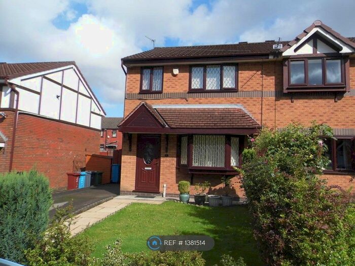 3 Bedroom Semi-Detached House To Rent In Allan Roberts Close, Manchester, M9