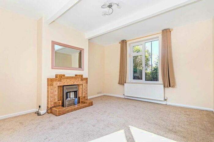 3 Bedroom Semi-Detached House To Rent In Station Parade, Noel Road, London, W3