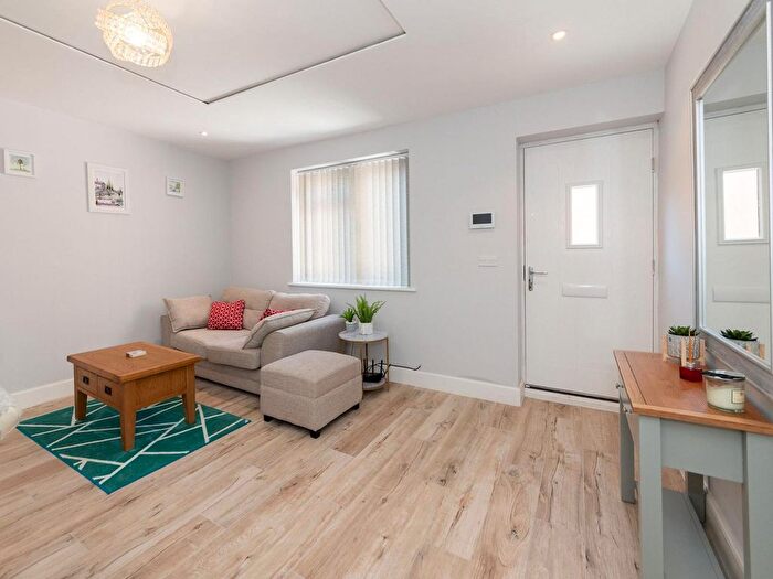 2 Bedroom Flat To Rent In Reading, RG1