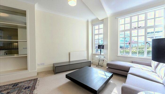 5 Bedroom Flat To Rent In Strathmore Court, Park Road, London, NW8