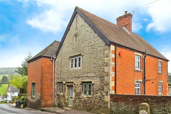 4 Bedroom Semi-Detached House For Sale In Melbourne Street, Bratton, Westbury, BA13
