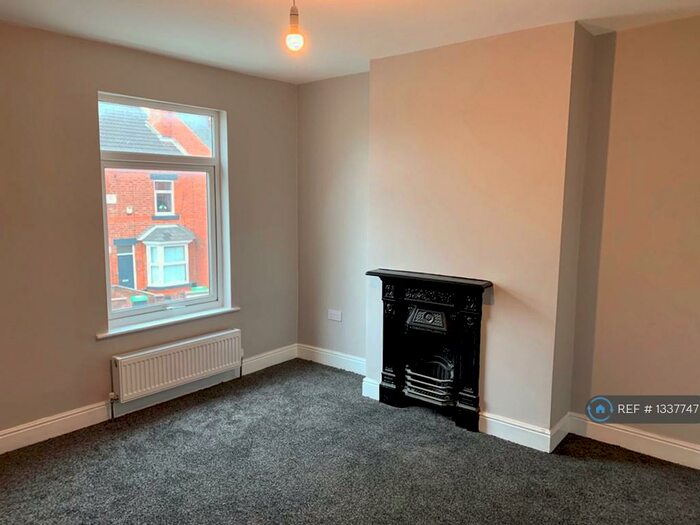 4 Bedroom Terraced House To Rent In Yorke Street, Hucknall, Nottingham, NG15