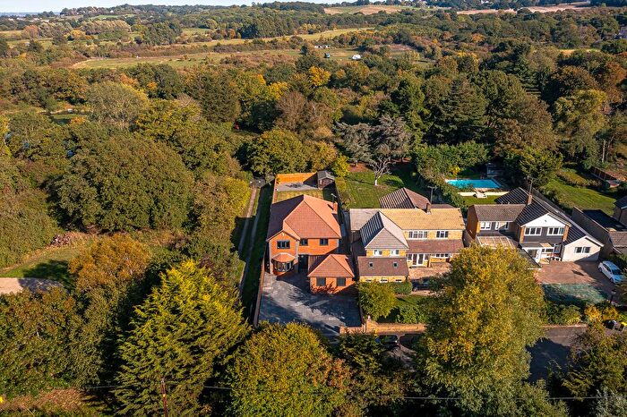 5 Bedroom Detached House For Sale In Hullbridge Road, Rayleigh, SS6