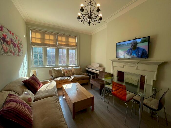 1 Bedroom Flat To Rent In Hornton Street, London, W8