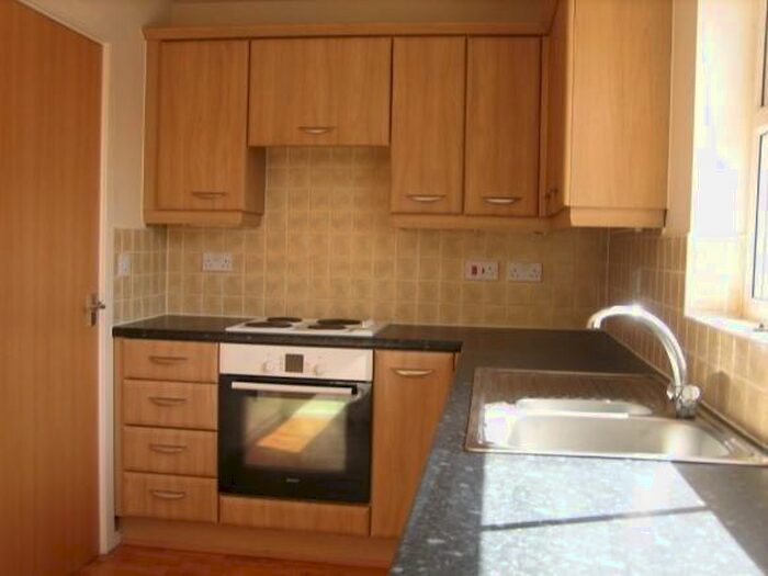 2 Bedroom Apartment To Rent In Gadbury Fold, Atherton, M46