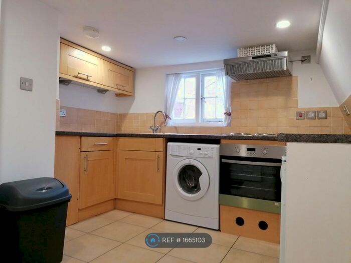 1 Bedroom Flat To Rent In Fairfield Road, Braintree, CM7