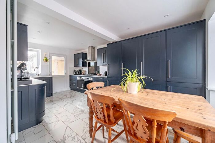 3 Bedroom Terraced House For Sale In Harris Avenue, Lowestoft, NR32