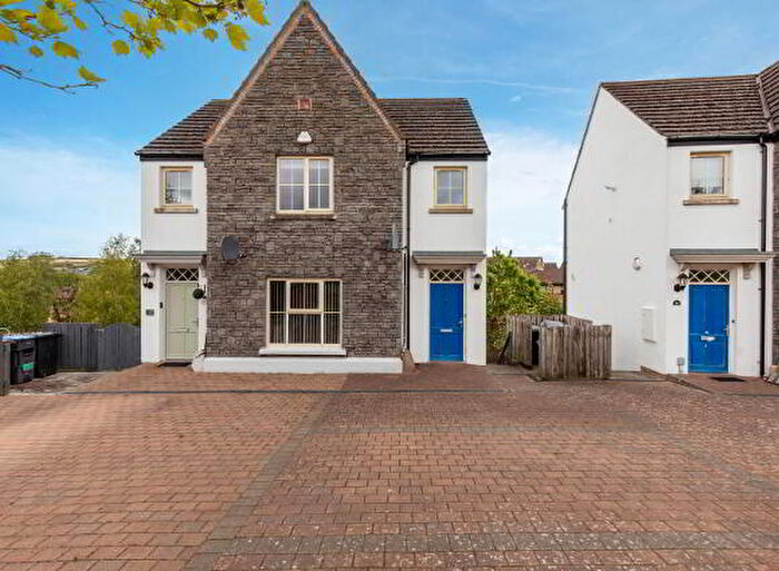 2 Bedroom Apartment / Flats For Sale In Coopers Mill Avenue, Belfast, BT16