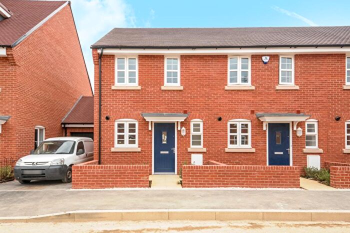 2 Bedroom End Of Terrace House For Sale In Merton Close, Berryfields, HP18