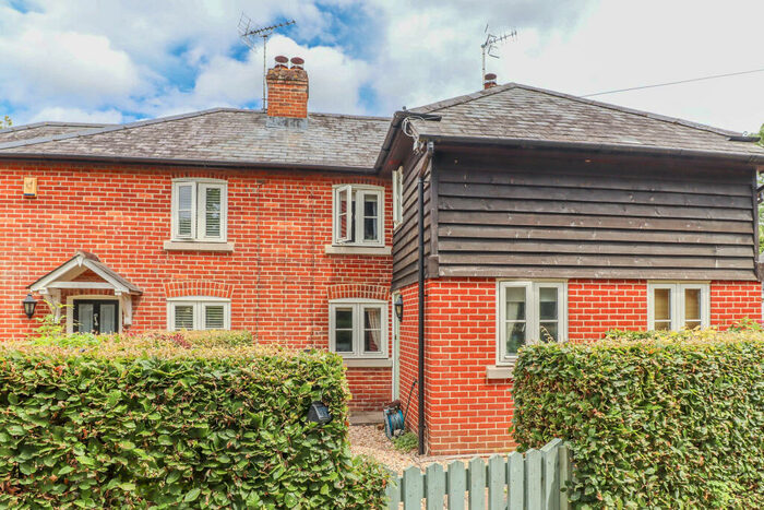 2 Bedroom Cottage For Sale In Houghton, Stockbridge, Hampshire, SO20