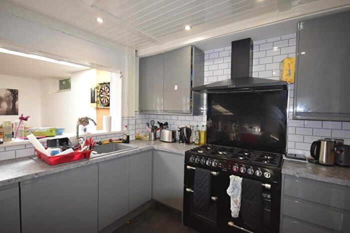 6 Bedroom House To Rent In Borrowdale Road, Liverpool, L15