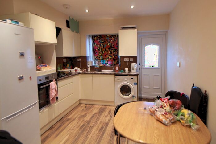 1 Bedroom Flat To Rent In Westfield Drive, Harrow, HA3