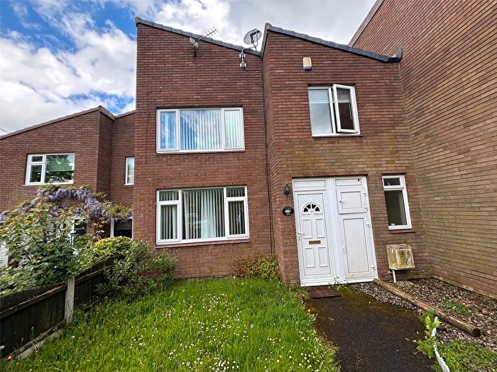 3 Bedroom Terraced House For Sale In Deercote, Hollinswood, Telford, Shropshire, TF3