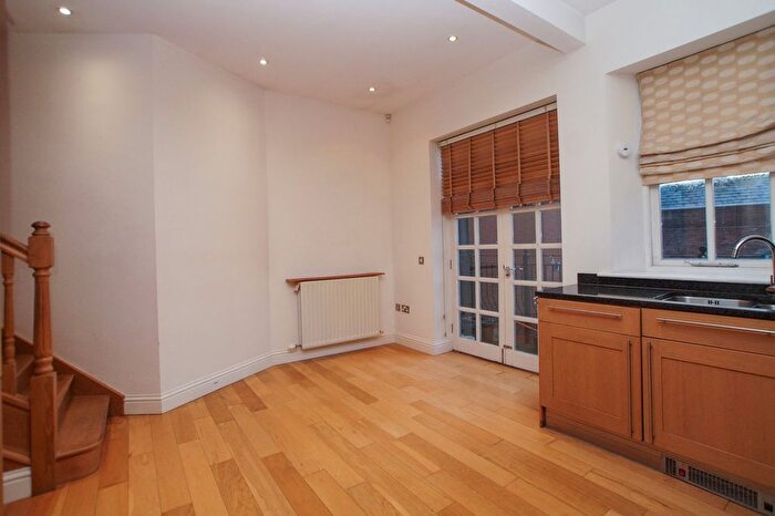 2 Bedroom Flat For Sale In Cavendish Court, Warwick Road, Carlisle, CA1