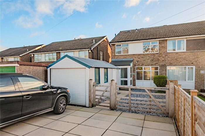 4 Bedroom Semi Detached House For Sale In Northwood View, Pudsey, West Yorkshire, LS28