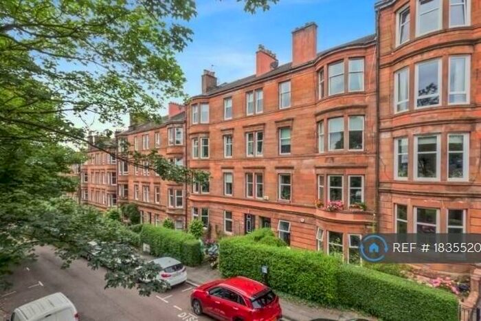 2 Bedroom Flat To Rent In Fergus Drive, Glasgow, G20