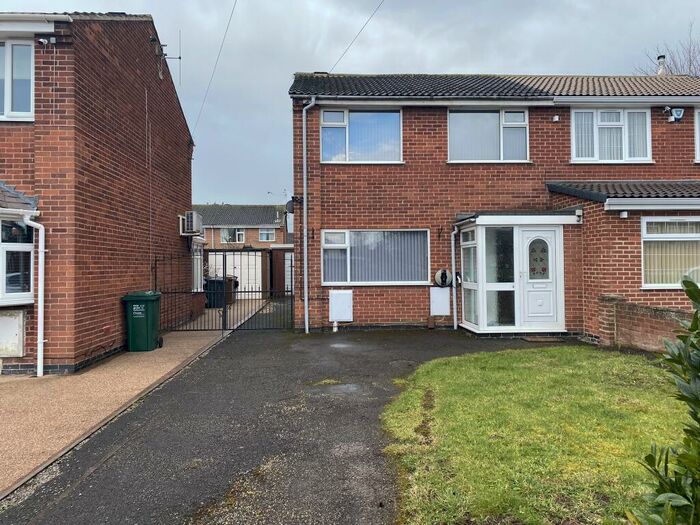 3 Bedroom Semi-Detached House To Rent In Blankney Close, Stenson Fields, Derby, DE24
