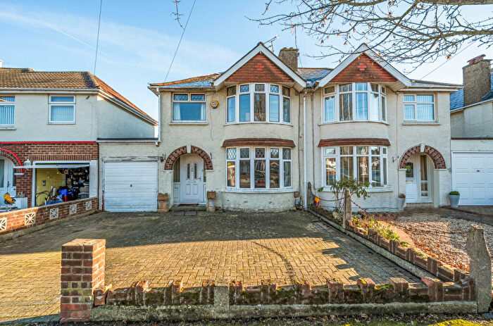 3 Bedroom Semi Detached House For Sale In Burford Avenue, Old Walcot, Swindon, SN3