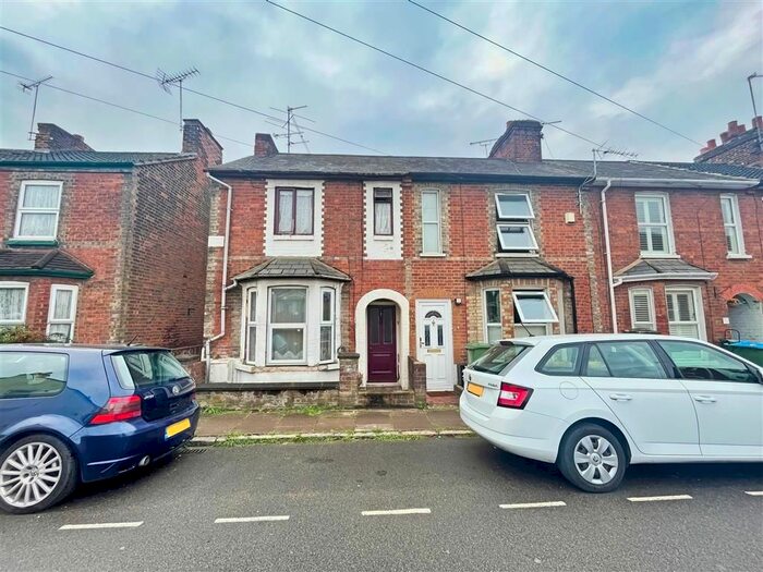 2 Bedroom Property To Rent In Norfolk Terrace, Aylesbury, HP20