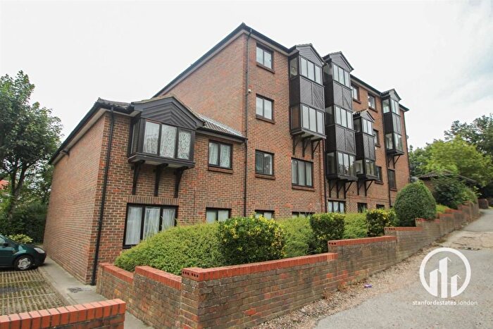 2 Bedroom Flat To Rent In Westthorne Ave, SE12