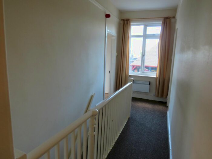 1 Bedroom Flat To Rent In The Parade, Oadby, Leicester, LE2