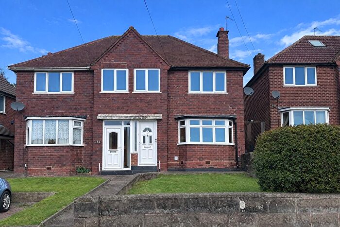 3 Bedroom Semi Detached House For Sale In Queslett Road, Birmingham, West Midlands, B43