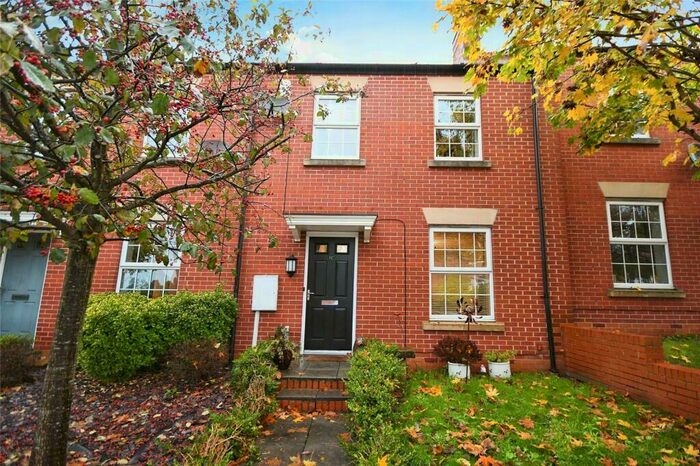3 Bedroom Town House To Rent In Carram Way, LN1