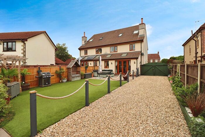 4 Bedroom Semi-Detached House For Sale In North Road, Yate, Bristol, Gloucestershire, BS37