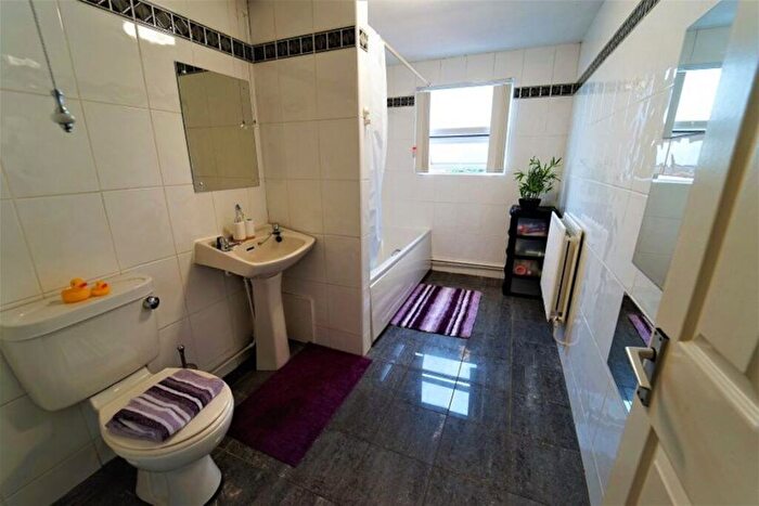 3 Bedroom Flat To Rent In Noel Street, Forest Fields, NG7