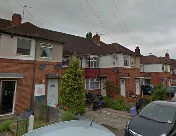 2 Bedroom Maisonette To Rent In Barnard Gardens, New Malden KT3